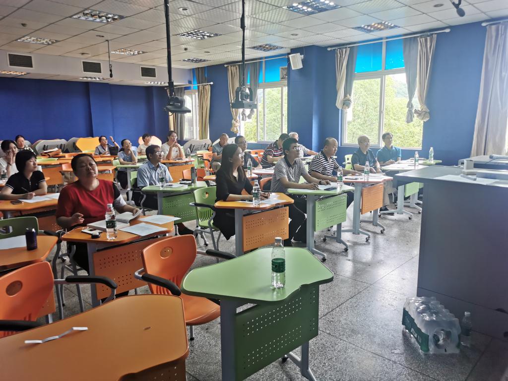 文科组教学创新设计汇报现场